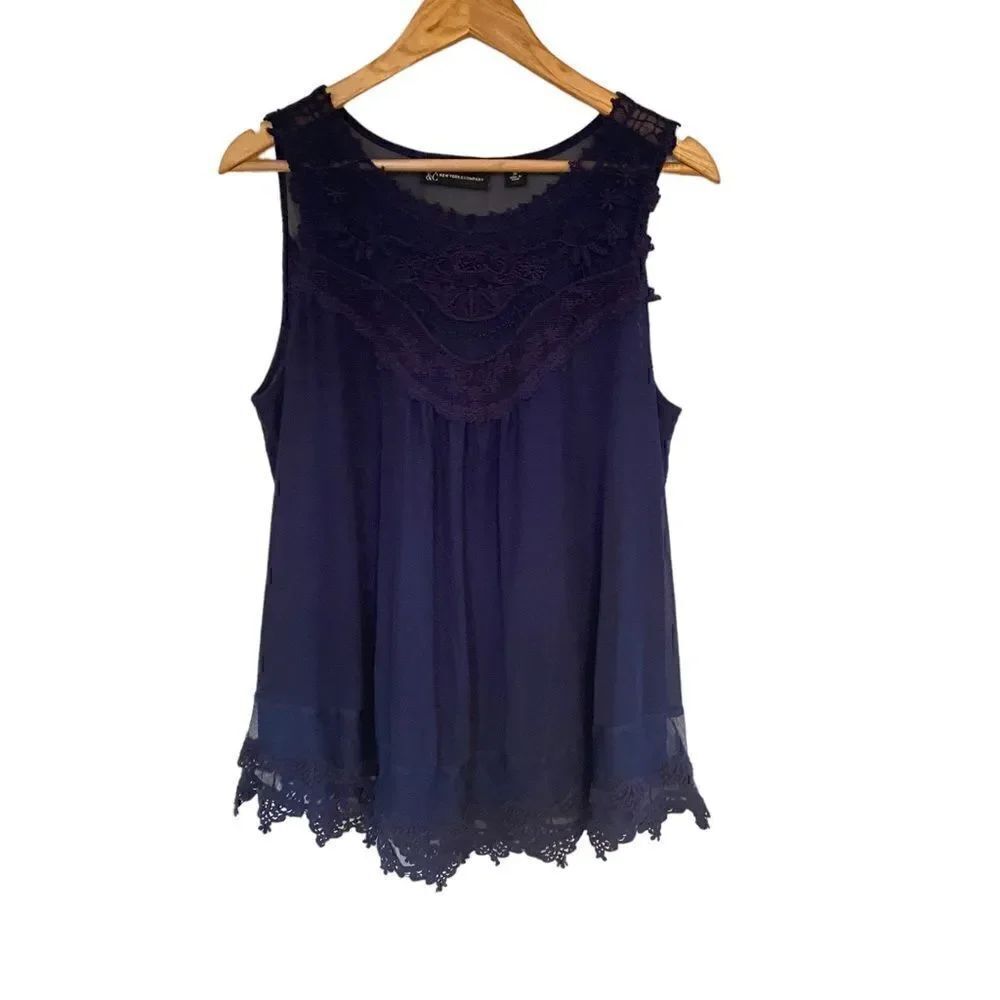 New York & Company Navy blue lace tank top medium